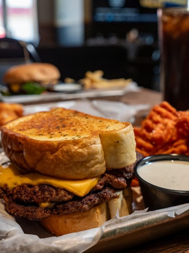 Garlic Smash Burger.